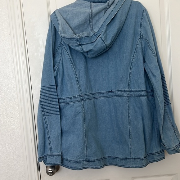 Denim hooded windbreaker jacket - Picture 3 of 3